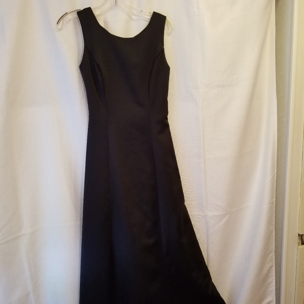 Evening/Wedding - Black sleeveless gown